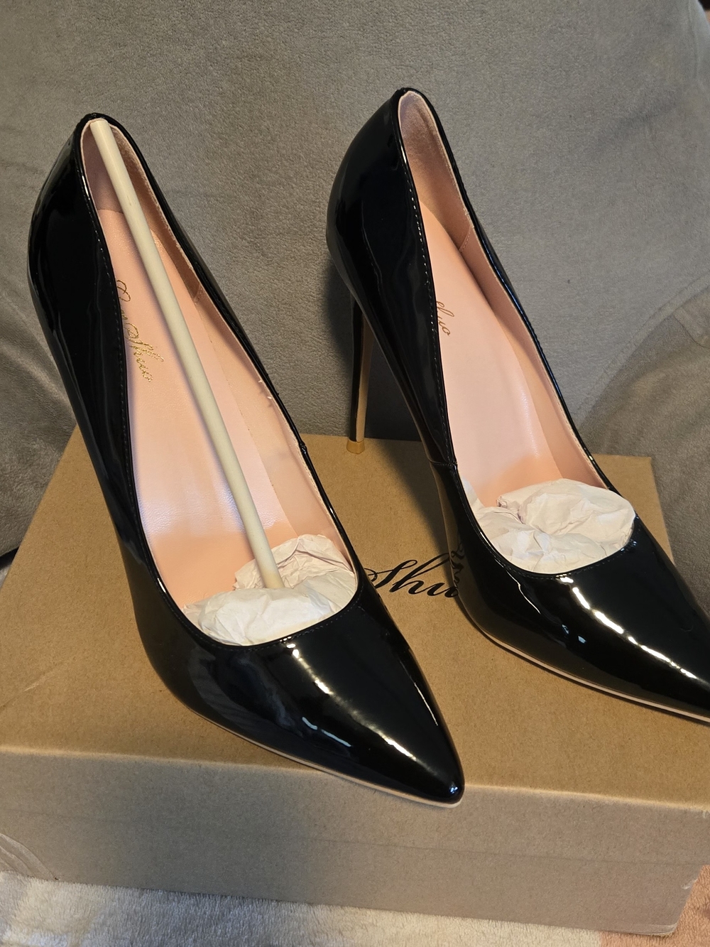 Genshuo Black Patent Pointed-Toe Stiletto Heels